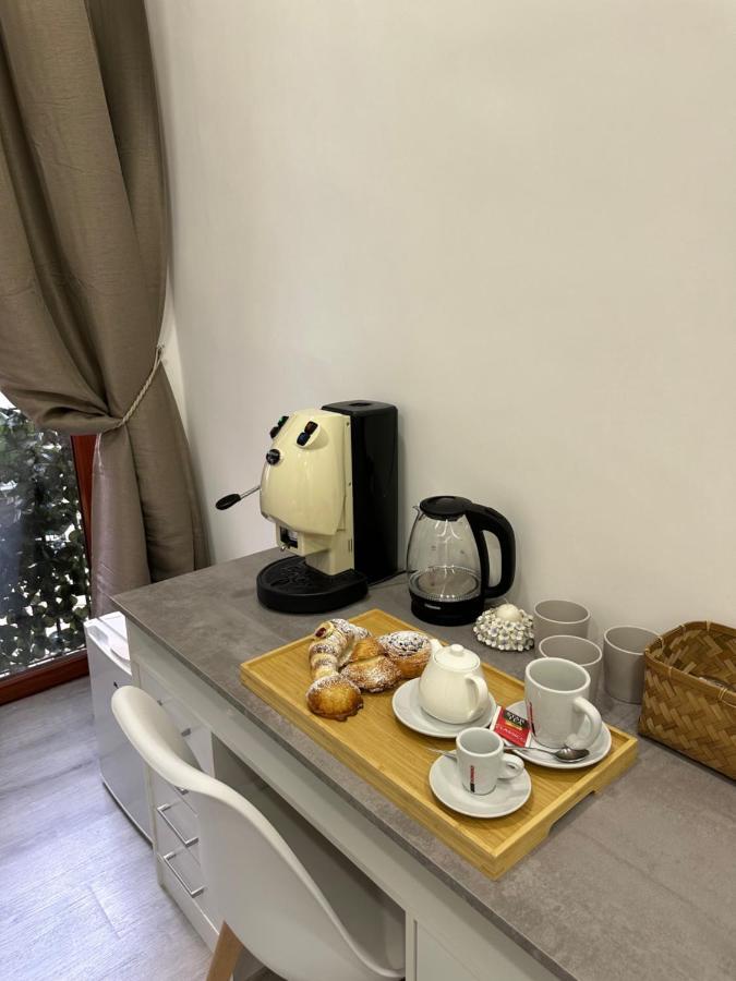 Garibaldi Guest House Napoli Bagian luar foto