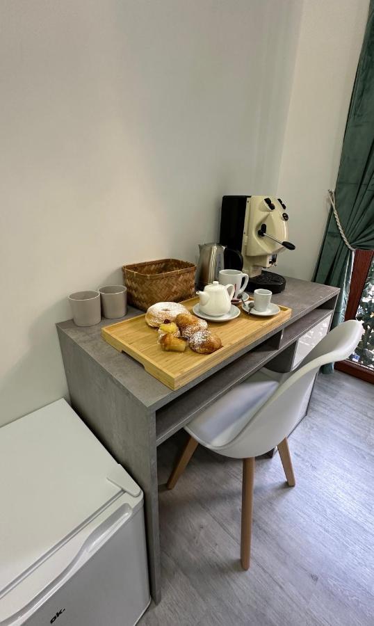 Garibaldi Guest House Napoli Bagian luar foto